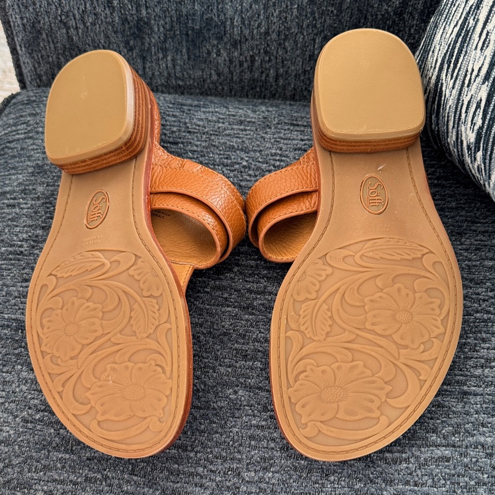 Sofft Brown Leather Sandals - Picture 6 of 7